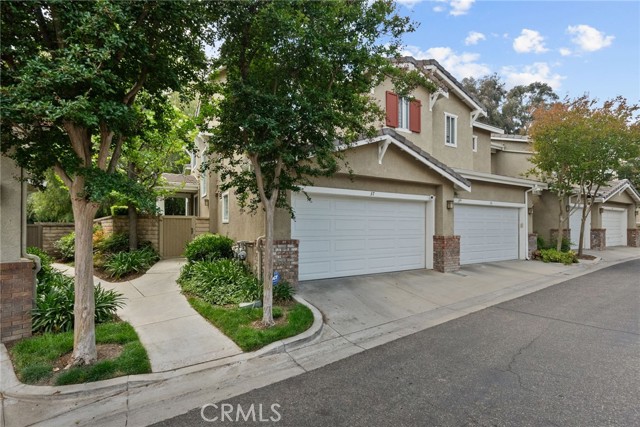 27017 Big Rapids, Valencia CA: https://media.crmls.org/medias/5fffd94c-cc34-462d-8dd0-c6753331d8e8.jpg