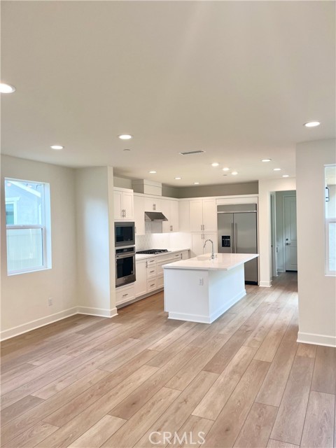 Detail Gallery Image 3 of 17 For 10895 Carlos St, Ventura,  CA 93004 - 3 Beds | 2/1 Baths