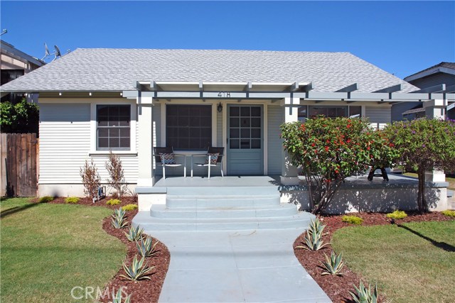 418 Newport Avenue, Long Beach, California 90814, 2 Bedrooms Bedrooms, ,1 BathroomBathrooms,Single Family Residence,For Sale,Newport,PW17128531