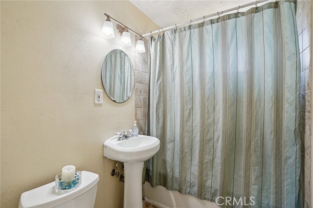 17245 E Arrow, Azusa CA: https://media.crmls.org/medias/60005709-8da1-4106-9eed-f37a520b7302.jpg