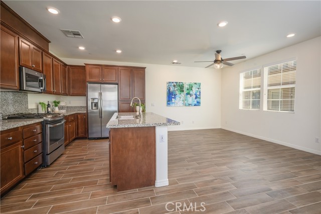 40338 Calle Real, Murrieta CA: https://media.crmls.org/medias/6000c0f7-1b69-404c-90cc-d7ee70a6e78f.jpg