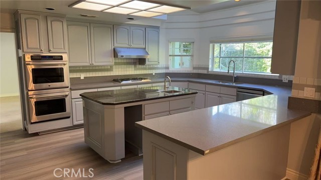 Detail Gallery Image 11 of 47 For 11 E Rodell Pl, Arcadia,  CA 91006 - 5 Beds | 4/1 Baths