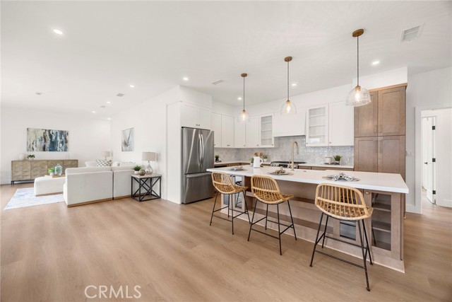 Image 4 of 27 For 5702 Huntdale Street