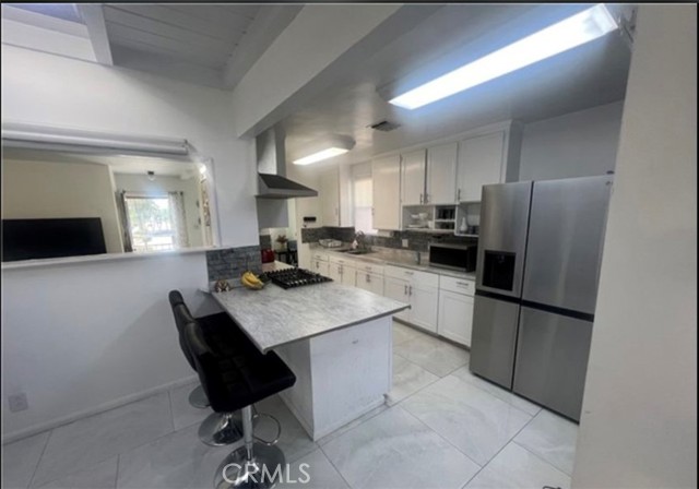 18763 Sunburst Street, Northridge CA: https://media.crmls.org/medias/6002959d-032c-4699-869c-38907653b511.jpg