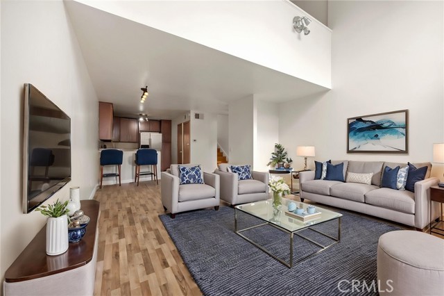 Detail Gallery Image 1 of 36 For 1088 Cabrillo Park Dr a,  Santa Ana,  CA 92701 - 1 Beds | 1 Baths
