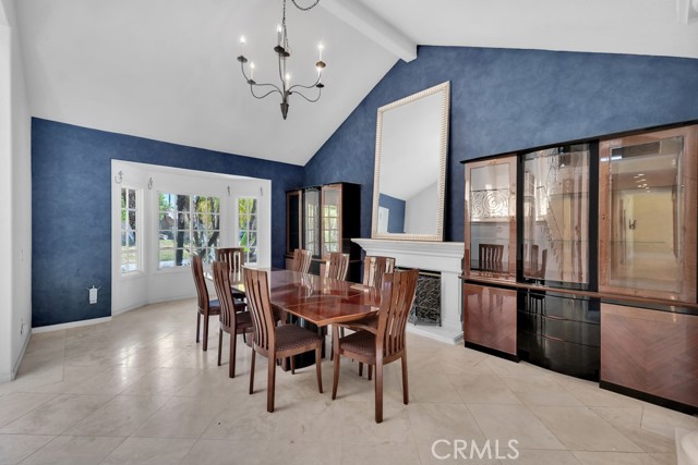 590 Stonebrook Street, Simi Valley CA: https://media.crmls.org/medias/6004f5fa-bbb3-4ddb-88ac-5b7b11e01c73.jpg