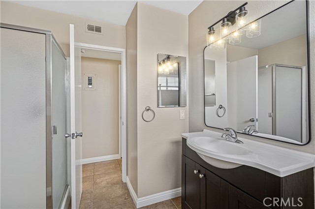 Detail Gallery Image 14 of 15 For 705 1/2 Orchid Ave, Corona Del Mar,  CA 92625 - 2 Beds | 2 Baths