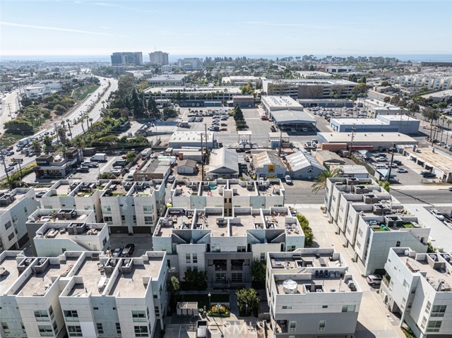 Detail Gallery Image 41 of 49 For 132 Mercer Way, Costa Mesa,  CA 92627 - 3 Beds | 3/1 Baths