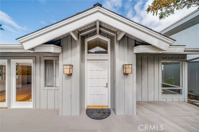 33932 Granada Drive, Dana Point CA: https://media.crmls.org/medias/60060063-0d63-479c-81f0-f81b9ed0b3a7.jpg