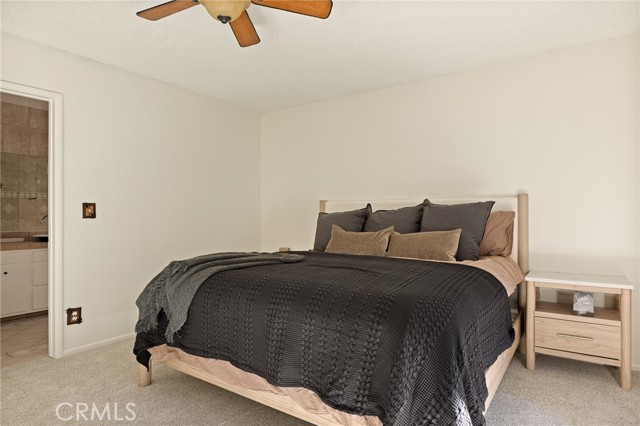 Detail Gallery Image 15 of 36 For 180 Grass Valley #37,  Lake Arrowhead,  CA 92352 - 2 Beds | 2 Baths