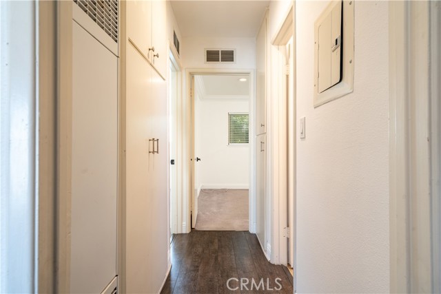 Detail Gallery Image 10 of 21 For 6041 Fountain Park St #9,  Woodland Hills,  CA 91367 - 2 Beds | 1 Baths