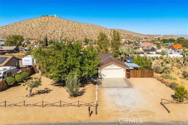 Detail Gallery Image 2 of 39 For 57886 El Dorado Dr, Yucca Valley,  CA 92284 - 3 Beds | 2 Baths