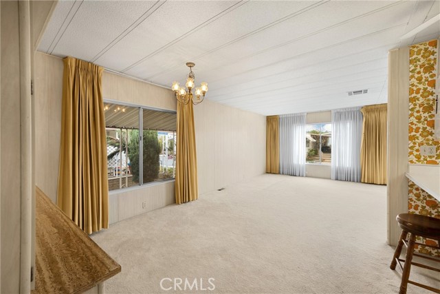 2240 Lake Glen Dr, La Habra CA: https://media.crmls.org/medias/6007466e-4f5e-496e-9e02-fad593c8071c.jpg