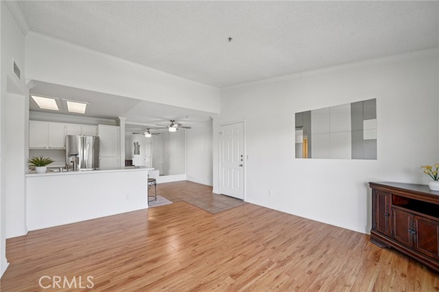 Detail Gallery Image 2 of 39 For 1995 Las Colinas Cir #307,  Corona,  CA 92879 - 2 Beds | 2 Baths