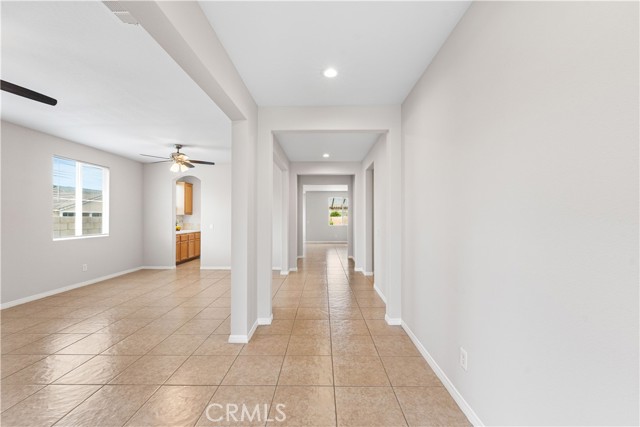 Detail Gallery Image 22 of 55 For 40729 Oakmont Ct, Palmdale,  CA 93551 - 4 Beds | 3 Baths