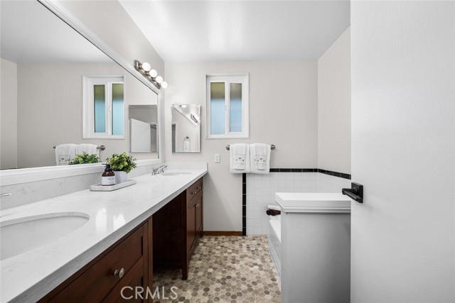 Detail Gallery Image 17 of 59 For 9826 Saint George Cir, Cypress,  CA 90630 - 3 Beds | 2 Baths