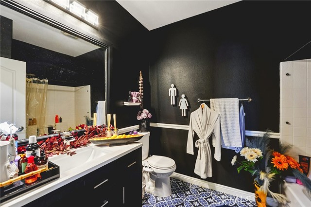 Detail Gallery Image 20 of 28 For 30505 Canyon Hills Rd #2001,  Lake Elsinore,  CA 92532 - 3 Beds | 2/1 Baths