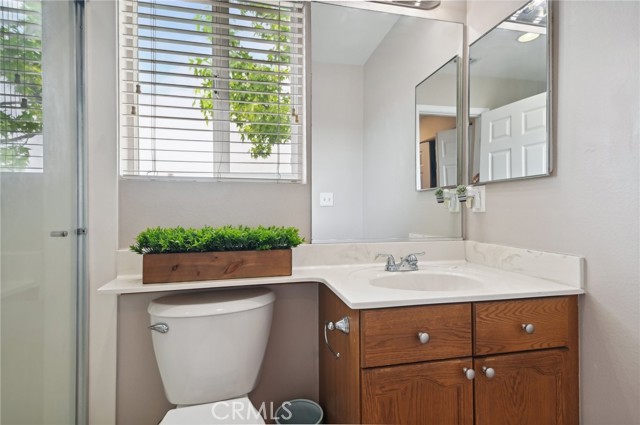 Detail Gallery Image 31 of 48 For 11510 215th St #1,  Lakewood,  CA 90715 - 3 Beds | 3 Baths