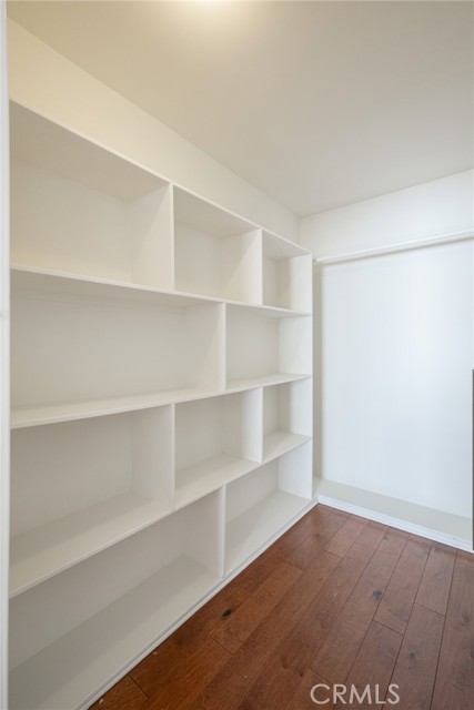 Detail Gallery Image 10 of 27 For 1825 Selby Ave #102,  Los Angeles,  CA 90025 - 2 Beds | 2 Baths