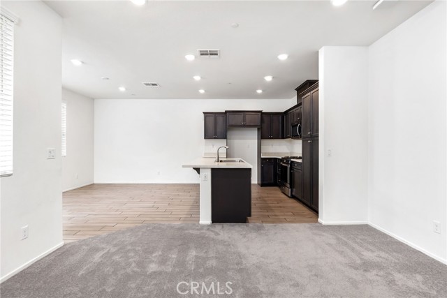 Detail Gallery Image 9 of 36 For 3743 Barley St, San Bernardino,  CA 92407 - 3 Beds | 2/1 Baths