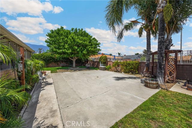 5939 Etiwanda Ave, Rancho Cucamonga CA: https://media.crmls.org/medias/600d0f82-2715-49a1-9254-87c9206a31e1.jpg