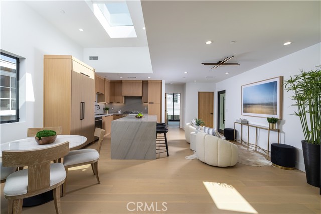 Detail Gallery Image 8 of 20 For 716 .5 Orchid Ave, Corona Del Mar,  CA 92625 - 2 Beds | 2/1 Baths
