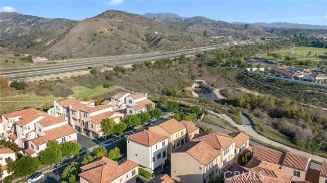 Detail Gallery Image 32 of 52 For 214 Elkhorn, Irvine,  CA 92618 - 3 Beds | 3/1 Baths