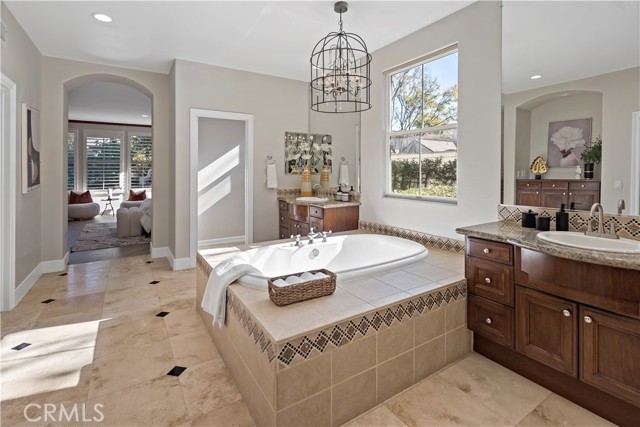 Detail Gallery Image 26 of 47 For 32 New Dawn, Irvine,  CA 92620 - 5 Beds | 4/1 Baths