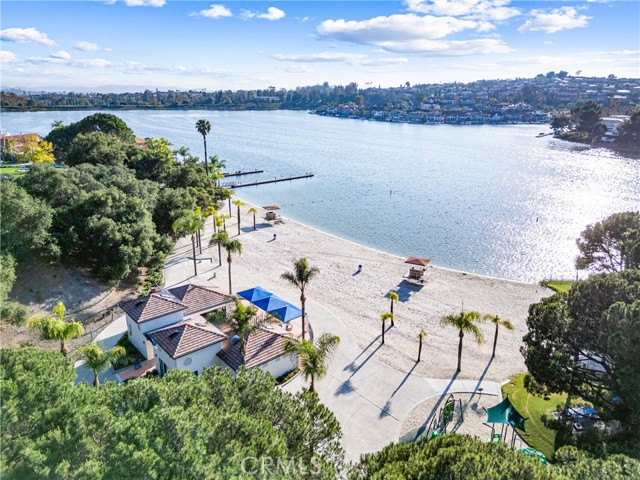 24102 Castilla Lane, Mission Viejo CA: https://media.crmls.org/medias/600f0edd-1711-4c74-b84b-73abb02336a1.jpg