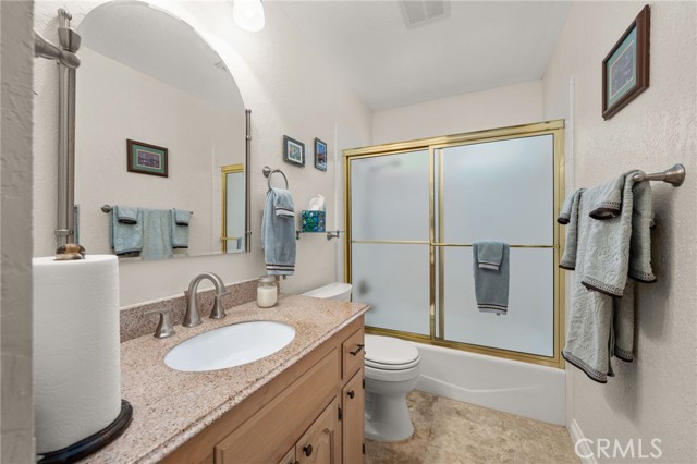 36608 Oak Ridge Drive, Yucaipa CA: https://media.crmls.org/medias/600f344a-700b-4309-b6ae-f8cd13a506f9.jpg