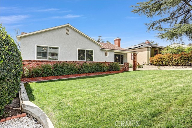 Detail Gallery Image 2 of 25 For 3338 Paraiso Way, La Crescenta,  CA 91214 - 3 Beds | 1 Baths