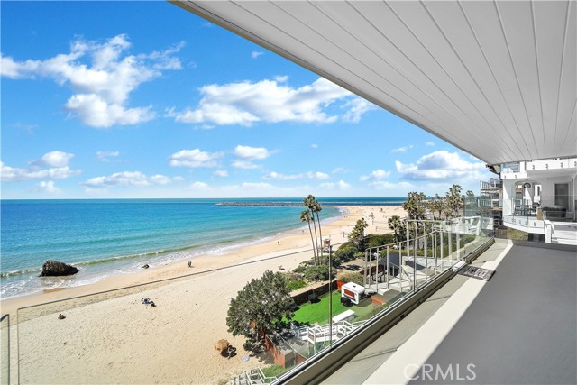 Detail Gallery Image 8 of 24 For 3329 Ocean Bld, Corona Del Mar,  CA 92625 - 2 Beds | 2/1 Baths