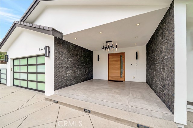 5622 Katherine, Sherman Oaks CA: https://media.crmls.org/medias/600fc918-4a9b-4287-a0a7-c8636a8d0d83.jpg