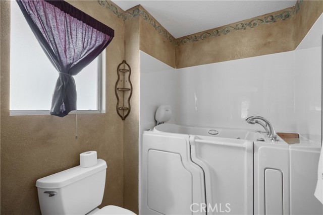 Detail Gallery Image 18 of 42 For 1959 Seven Hills Dr, Hemet,  CA 92545 - 3 Beds | 2 Baths