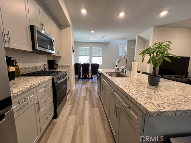 Detail Gallery Image 11 of 24 For 40463 Melrose Dr, Temecula,  CA 92591 - 2 Beds | 2/1 Baths