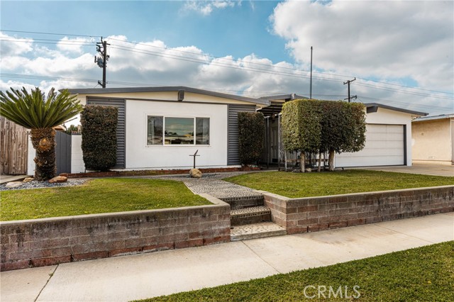 Detail Gallery Image 4 of 55 For 8196 Lime Cir, Buena Park,  CA 90620 - 4 Beds | 2 Baths