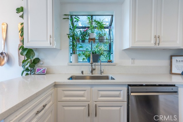 Detail Gallery Image 9 of 38 For 18213 Flynn Dr #132,  Canyon Country,  CA 91387 - 2 Beds | 2 Baths