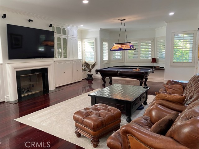 Detail Gallery Image 4 of 33 For 5267 Newcastle Ln, Calabasas,  CA 91302 - 6 Beds | 6 Baths