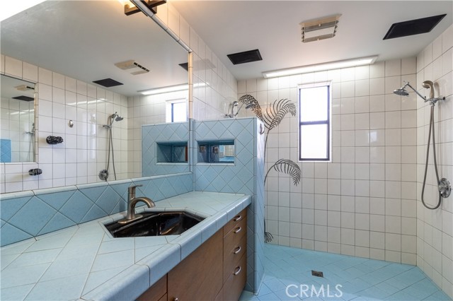 Detail Gallery Image 60 of 78 For 2405 Tustin Ave, Costa Mesa,  CA 92627 - 5 Beds | 4/1 Baths