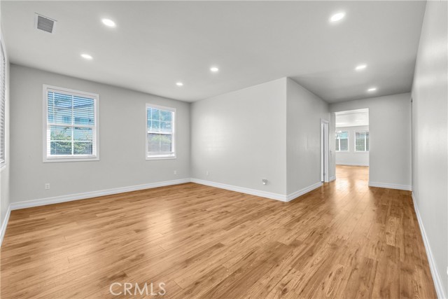 Detail Gallery Image 5 of 38 For 14297 Goose St, Corona,  CA 92880 - 6 Beds | 4 Baths