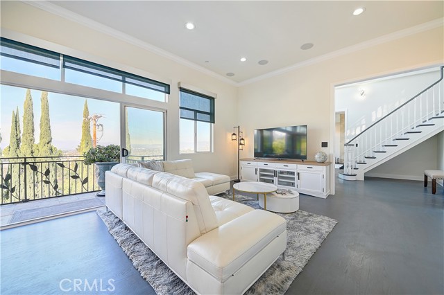 Detail Gallery Image 16 of 44 For 3952 Oakfield Dr, Sherman Oaks,  CA 91423 - 5 Beds | 4/1 Baths