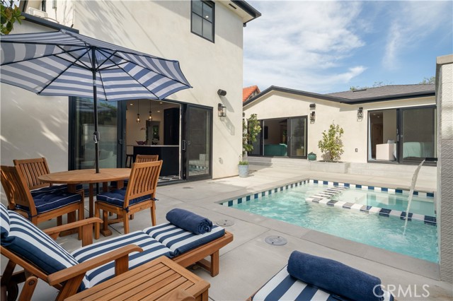 133 N La Jolla Avenue, Los Angeles CA: https://media.crmls.org/medias/6015aba8-ee7d-4da1-bd4f-e8a182626a19.jpg