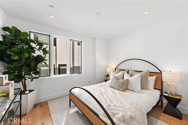 Detail Gallery Image 18 of 29 For 20462 Santa Ana Ave #F,  Newport Beach,  CA 92660 - 3 Beds | 3 Baths