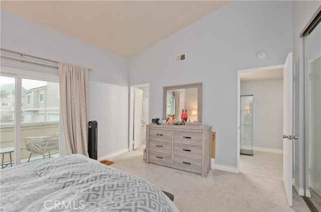 Detail Gallery Image 10 of 17 For 31321 the Old #G,  Castaic,  CA 91384 - 2 Beds | 1 Baths