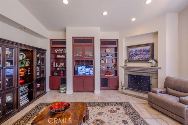 17470 Vanderhill Circle, Perris CA: https://media.crmls.org/medias/6015ee44-ab77-4f5e-8e22-5d062ed1b08f.jpg