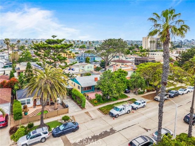 Detail Gallery Image 29 of 45 For 820 Law St, San Diego,  CA 92109 - 4 Beds | 2 Baths