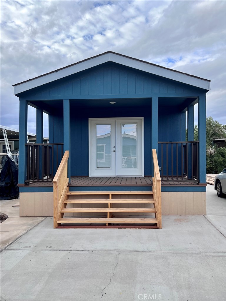 100 Marina Dr #18, Needles, CA 92363