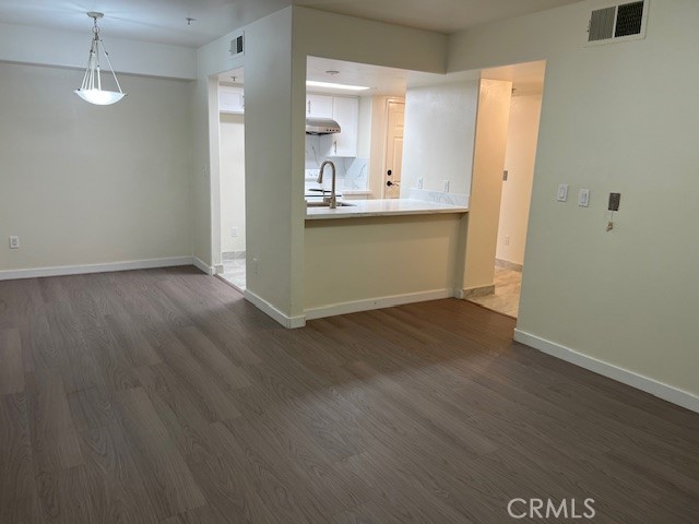 MLS #WS25253213 image #9