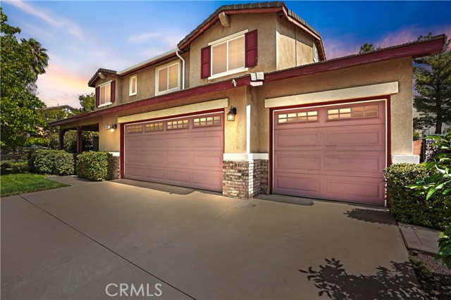 Detail Gallery Image 2 of 55 For 5831 Madison Ln, Fontana,  CA 92336 - 4 Beds | 2/1 Baths