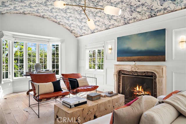 Detail Gallery Image 13 of 45 For 464 Holly, Laguna Beach,  CA 92651 - 4 Beds | 3/1 Baths